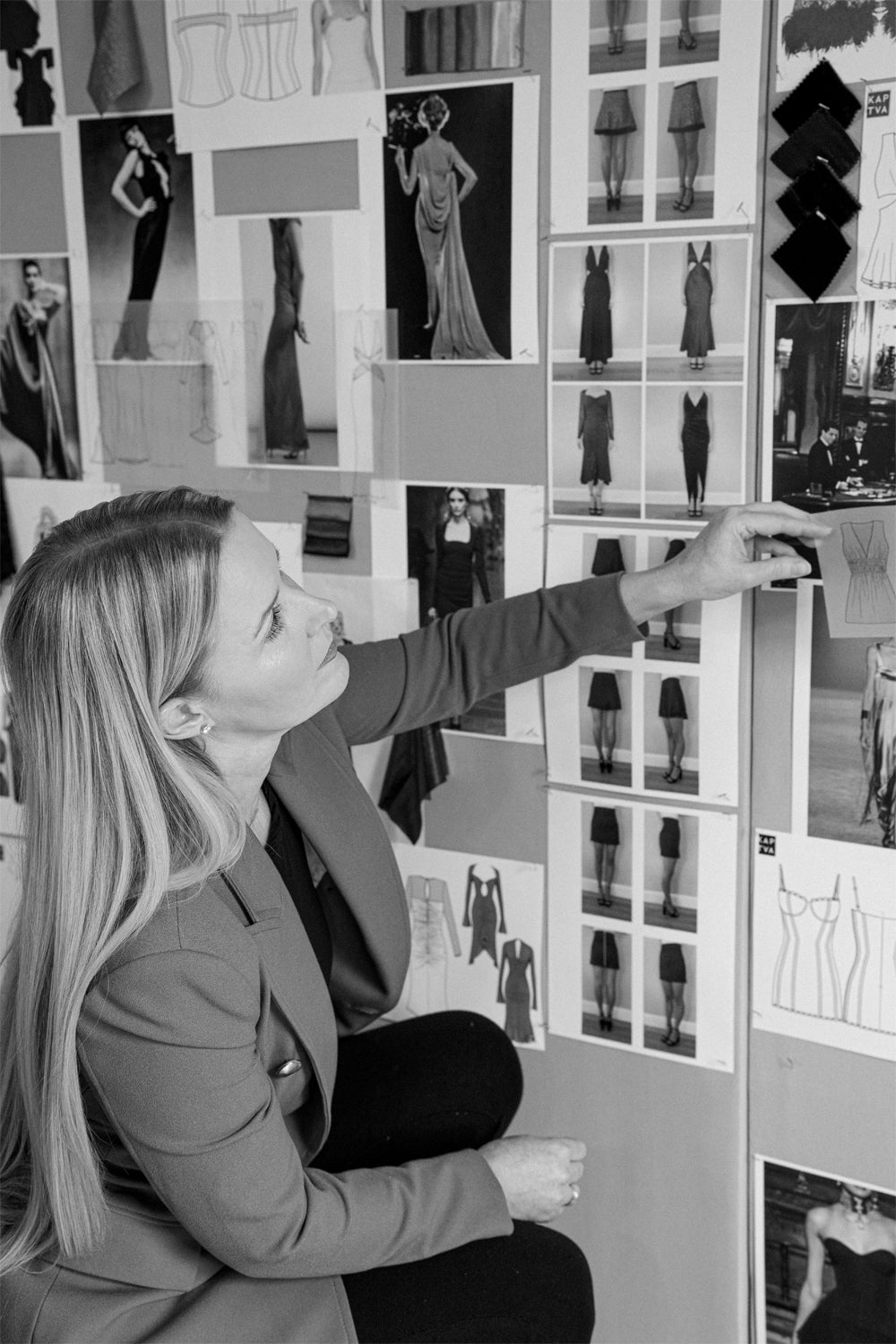 Hospitality Uniform designer for casino and hospitality industry. Full service design concept sample and production. Designers for Circa Casino, Golden Nugget, Atlantis Casino, and Monarch Casino, Barry's Downtown Prime, Red Bloom, Stadium Swim. KAPTVA Apparel