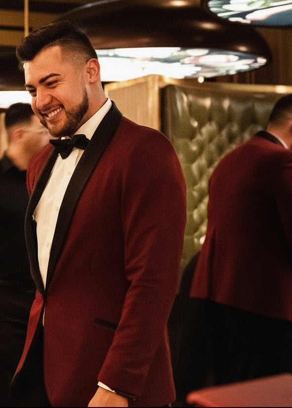 custom restaurant uniforms for restaurant staff positions tailored jackets vests shirts and aprons, custom design for restaurant and steakhouse kitchen staff and servers